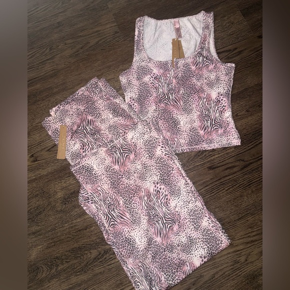 NWT SKIMS Sleepwear Set Tank/Pants Bloom in Mini Multi Animal - Picture 3 of 11